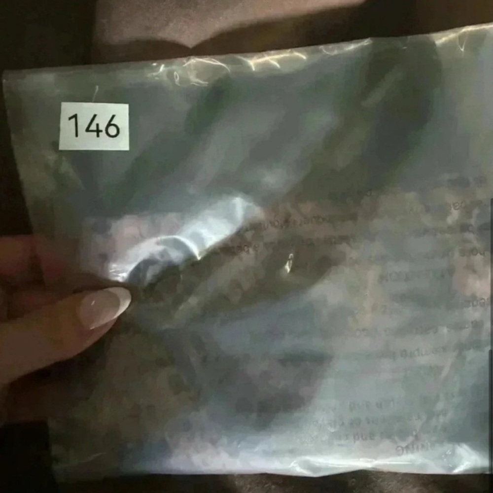 Victoria’s Secret PINK Sportsbra Snakeskin Print with Mesh Detail - Picture 6 of 6